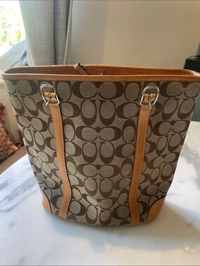 Vintage Y2K Coach 6092 Signature C Hamptons Bucket Tote Brown/Tan